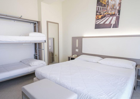 HOTEL CARLTON 9