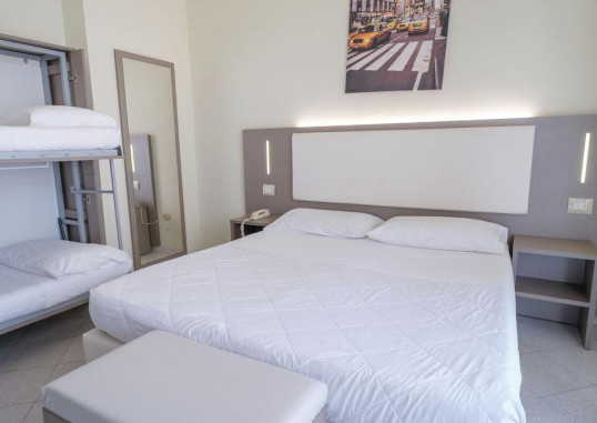 HOTEL CARLTON 10