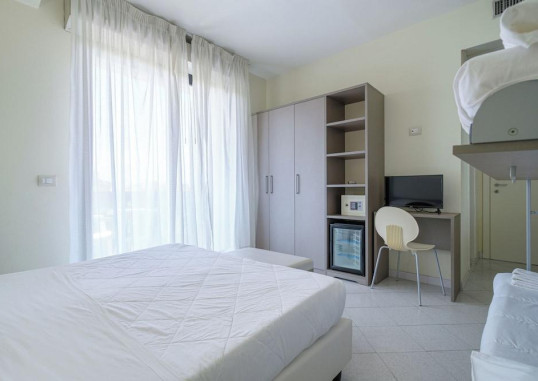 HOTEL CARLTON 11