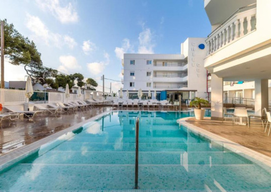 WELIKE TRITON BEACH HOTEL 1