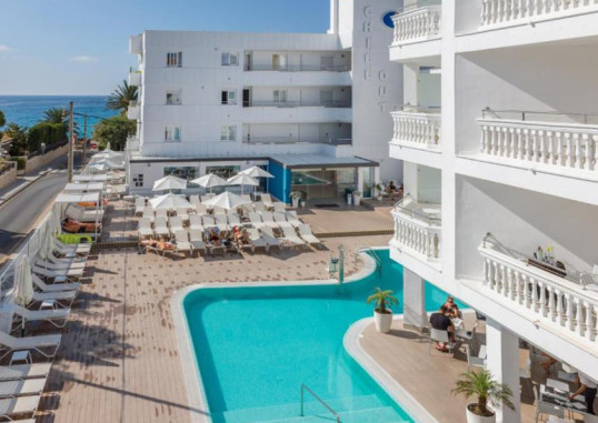 WELIKE TRITON BEACH HOTEL 2