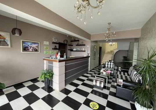 HOTEL KEOS 9