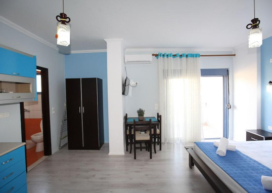 HOTEL KEOS 19
