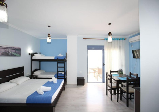 HOTEL KEOS 26