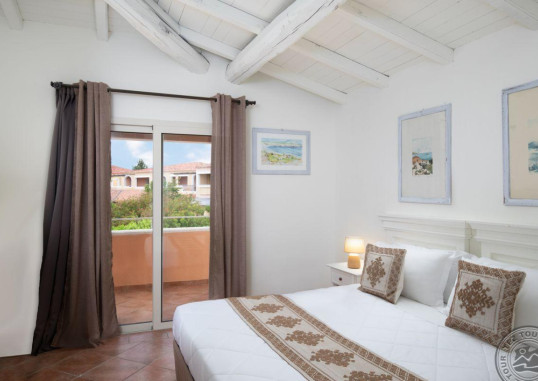 VOI COLONNA VILLAGE 7