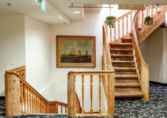 MERITON OLD TOWN GARDEN HOTEL 19