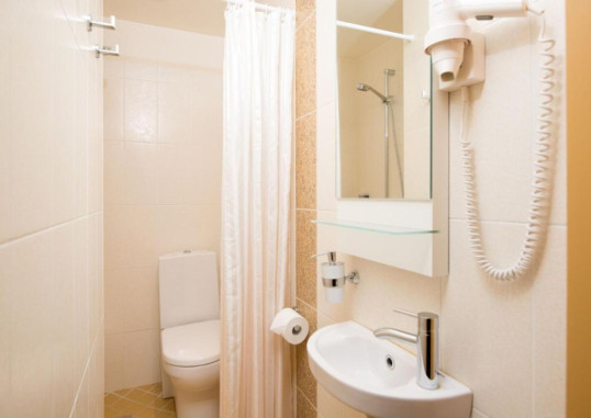 MERITON OLD TOWN GARDEN HOTEL 22
