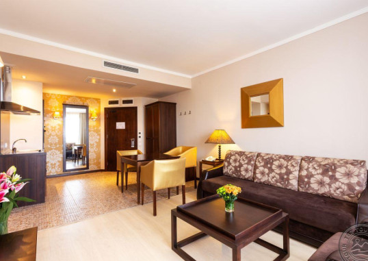 BARCELO ROYAL BEACH 18