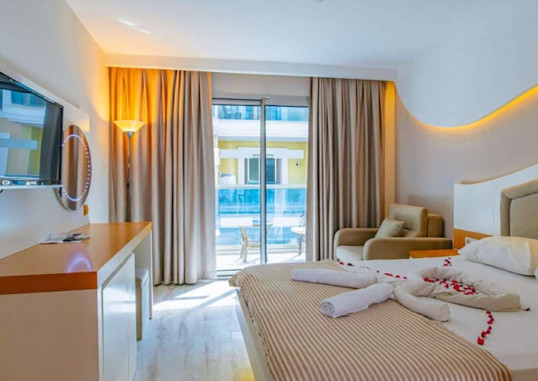 BREEZE LADONIA BODRUM BEACH 2