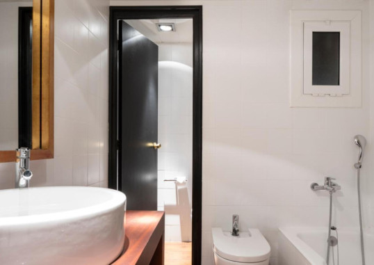 LA FRANCA TRAVELLERS (ADULTS ONLY) 23