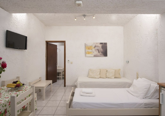 NONTAS APARTMENTS 4