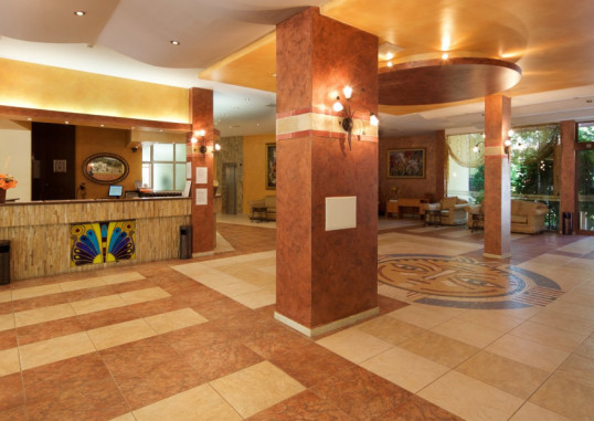 YAVOR PALACE 7