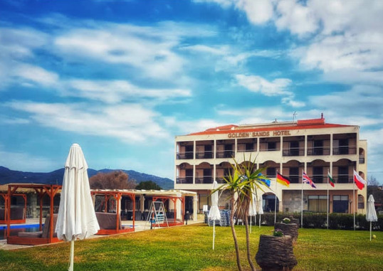 GOLDEN SANDS 4