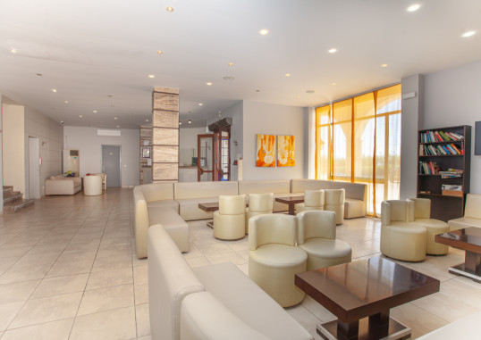 GOLDEN SANDS 12