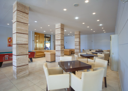 GOLDEN SANDS 13