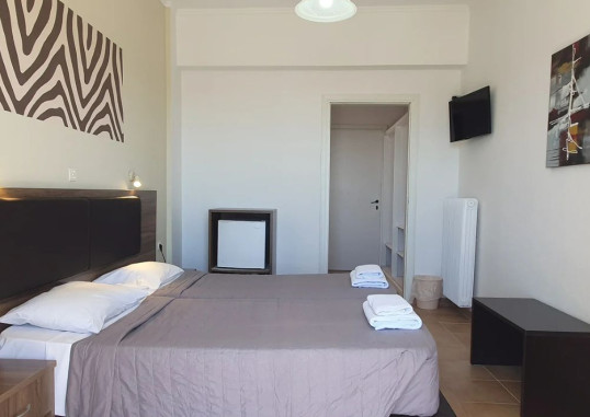 GOLDEN SANDS 14