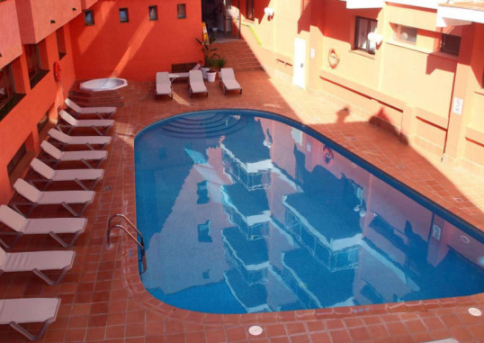 TOSSA BEACH CENTER 2