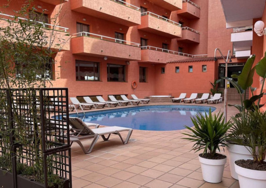 TOSSA BEACH CENTER 4