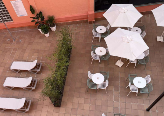 TOSSA BEACH CENTER 5