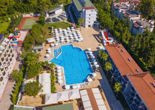ALDER GARDEN HOTEL 2