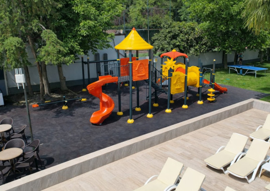 ALDER GARDEN HOTEL 11