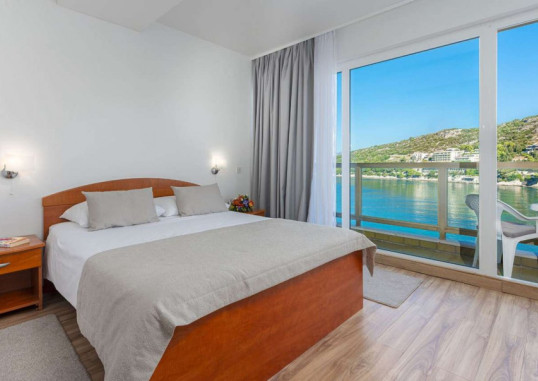 VIS HOTEL 11