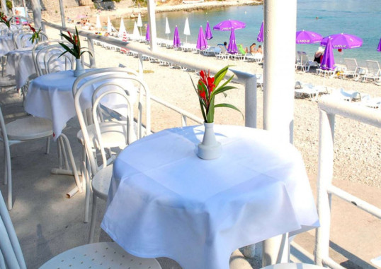 VIS HOTEL 8