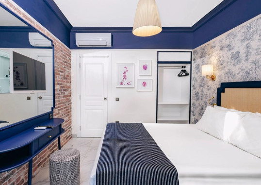 Villa Family Room 3