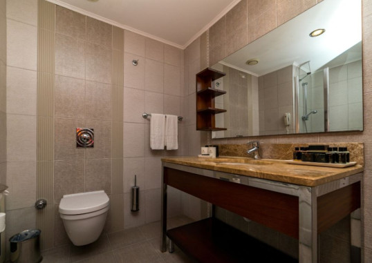 Family Room 3