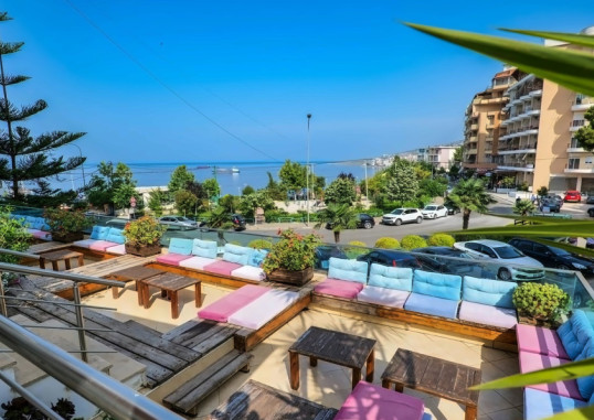 HOTEL OASIS 5