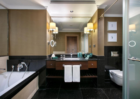 Deluxe Sea Side Room 3