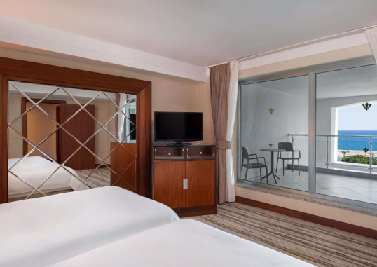 Family Suite 4