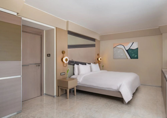 Deluxe Suite Sea View 1