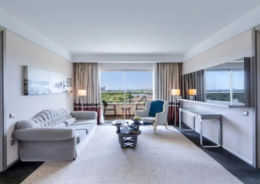 Superior Suite 2