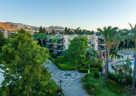 SELECTUM COLLECTION BODRUM 13