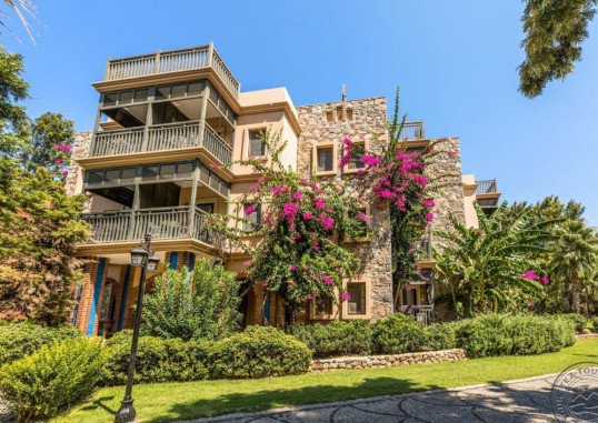 SELECTUM COLLECTION BODRUM 22