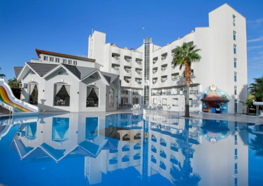 CAMYUVA LUNA HOTEL 1