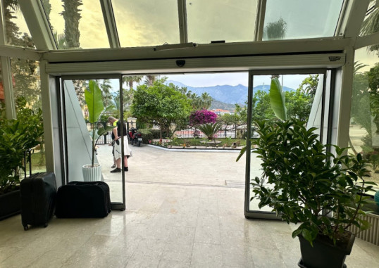 CAMYUVA LUNA HOTEL 9
