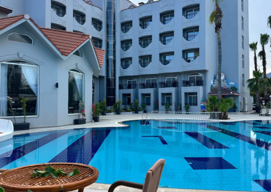 CAMYUVA LUNA HOTEL 23