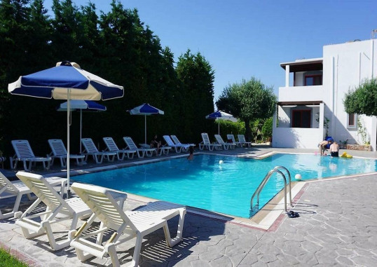 TRIANTAFILLAS APARTAMENTAI 1