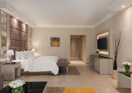 Deluxe Room Twin Bed 1