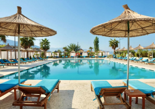 KRAAL HOTEL 4