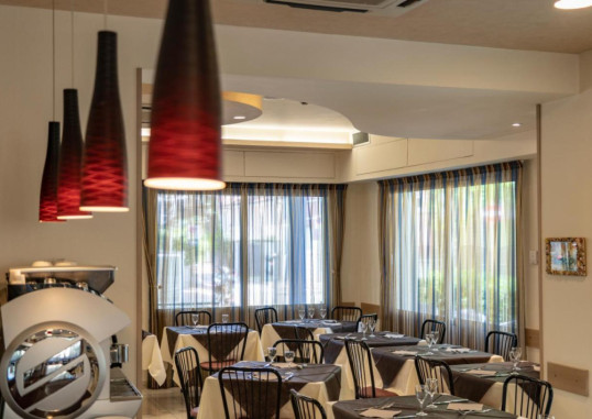 HOTEL ADIGRAT 12