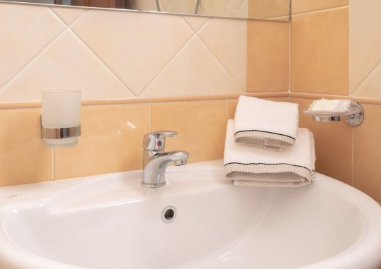 RESIDENCE LE FONTANE 18