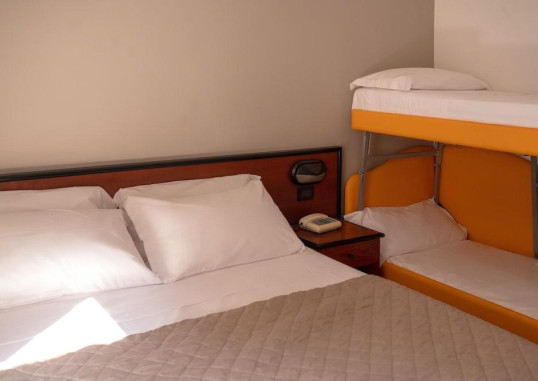 LIME HOTEL 18