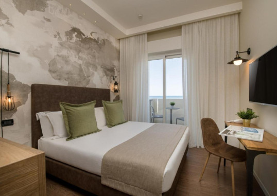 SUITE HOTEL LITORANEO 8