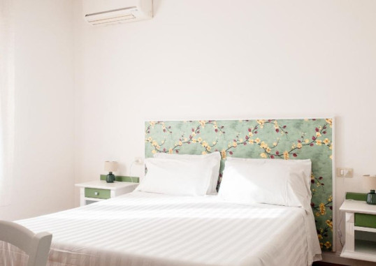 DONATELLA HOTEL POSADA 8