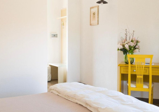 DONATELLA HOTEL POSADA 11