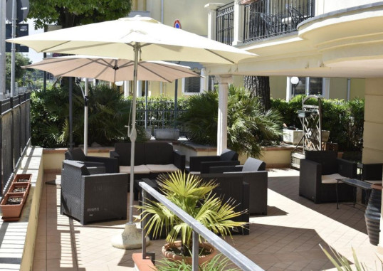 HOTEL PERLA VERDE 1