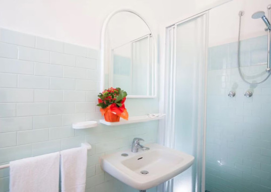 HOTEL LATINI 9